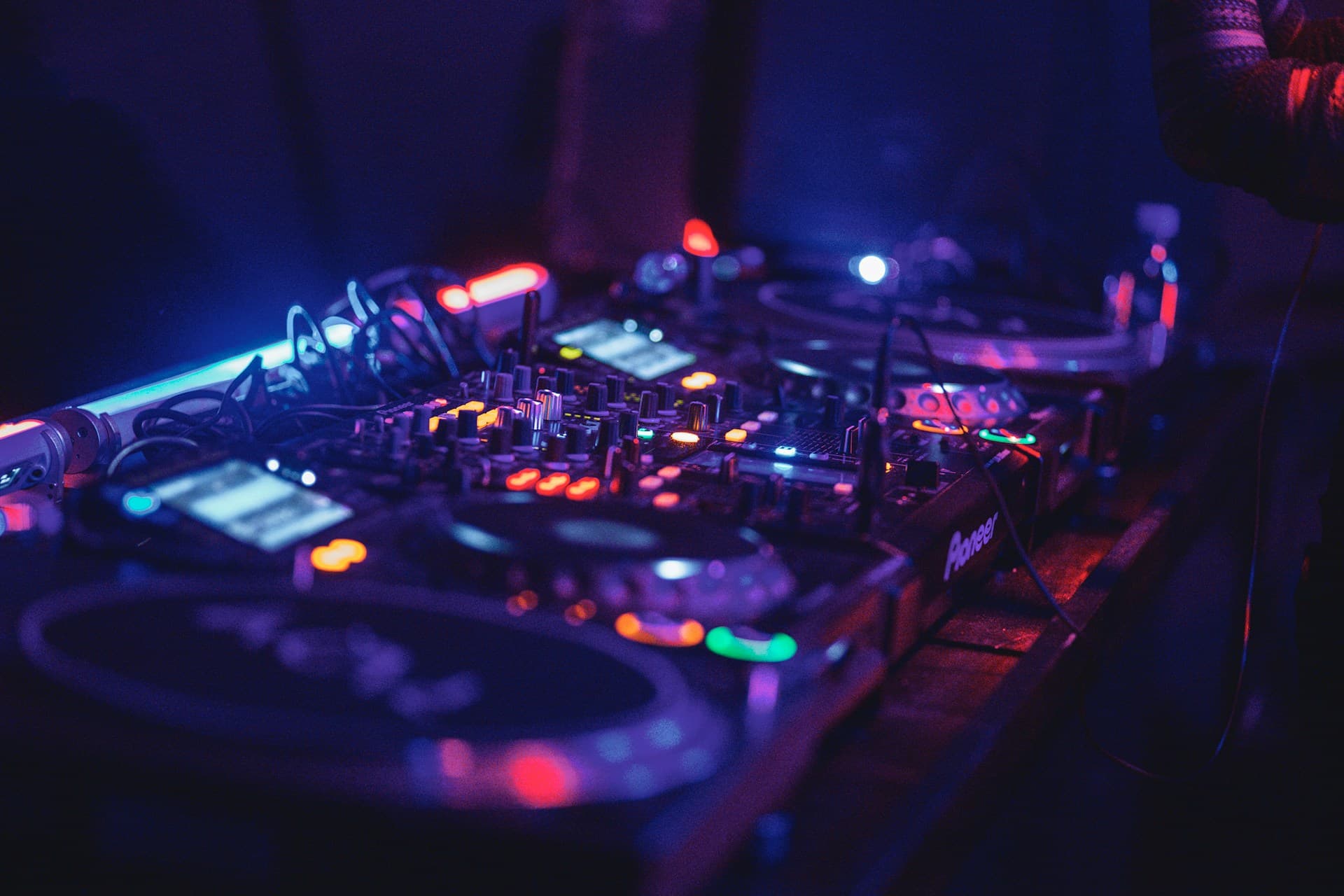 Custom DJ Sets